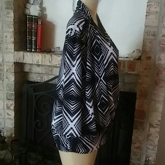 Notations Cadual/Party Black & White Blouse - Picture 2 of 8